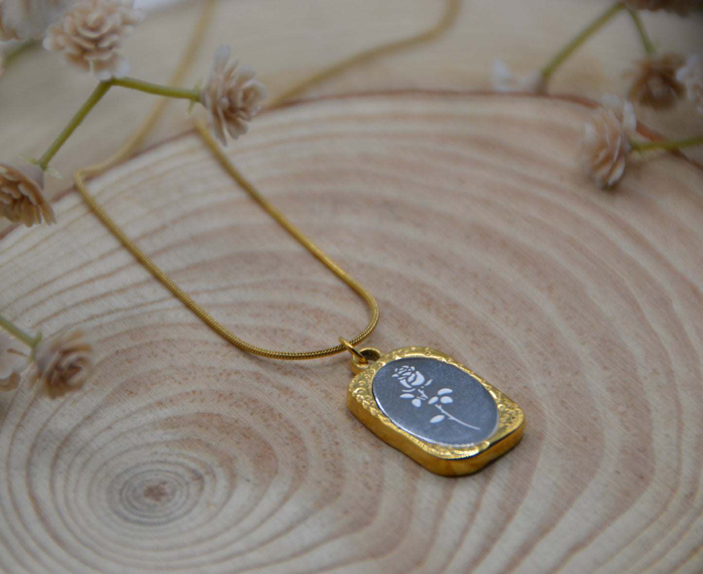 The Rose Pendant Necklace