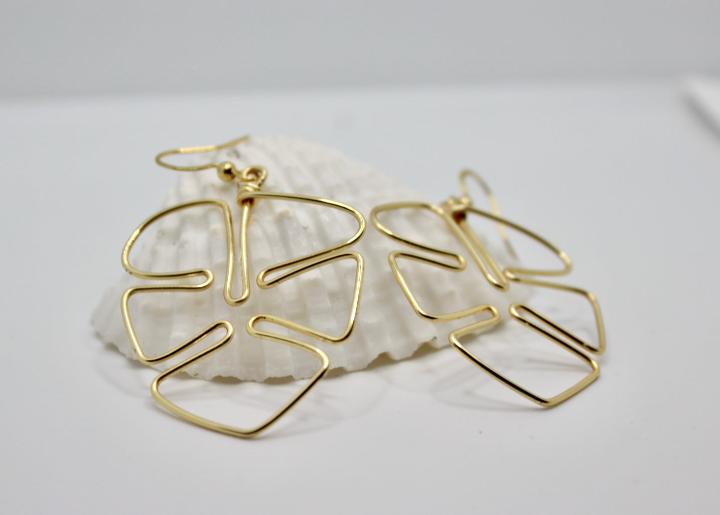 Monstera Earrings